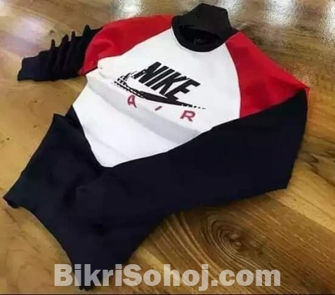 Fashionable Full Sleeve Sweep T-Shirt 18 - Nike - DFW